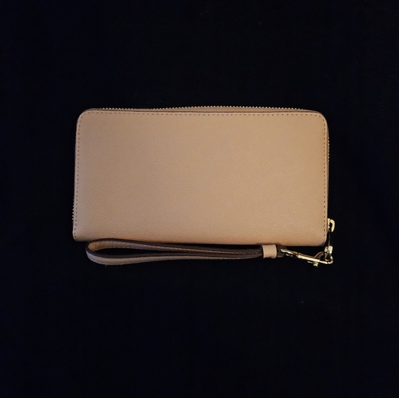 Coach Light Pink/Faded Blush Wristlet Wallet-Pebble Leather with Gold Hardware - Picture 2 of 9